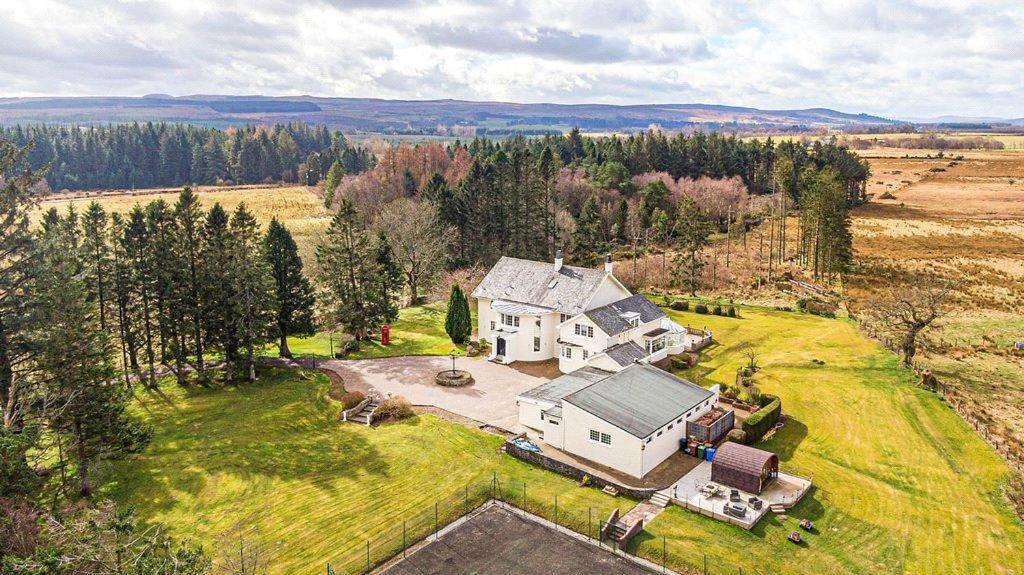 Finn Village - Loch Lomond Villa B&B - Black Room With Jacuzzi-Style Bath Glasgow Exterior foto