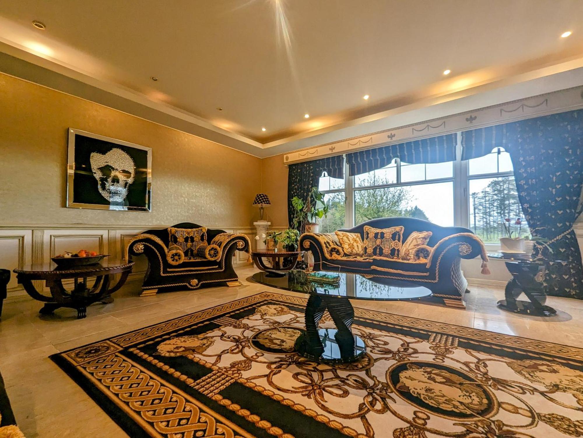 Finn Village - Loch Lomond Villa B&B - Black Room With Jacuzzi-Style Bath Glasgow Exterior foto